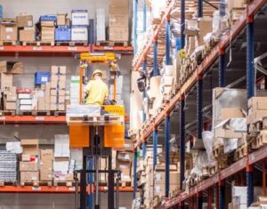 Jak operator logistyczny, taki jak (Würth Group Members), może pomóc w problemach ze zwrotami podczas Black Friday?